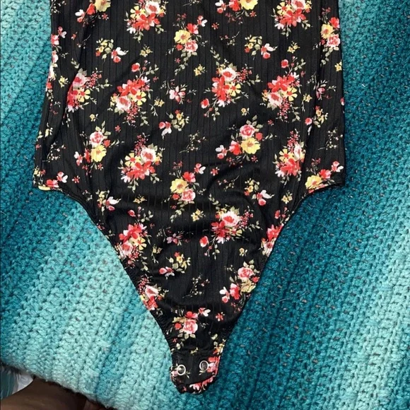 Body suit size L. Brand eye candy. - Picture 2 of 2